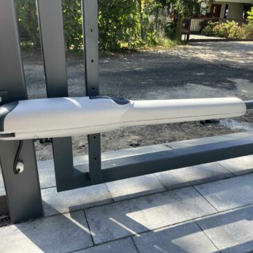 Montaż napędu bramy NICE Wingo