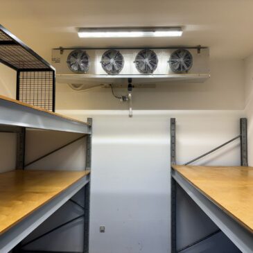 Chłodnia owoców, temperatura przechowywania 6 stopni.