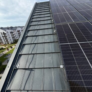 Instalacja siatki przeciw zwierzętom dla paneli fotowoltaicznych